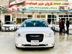 کرایسلەر 300